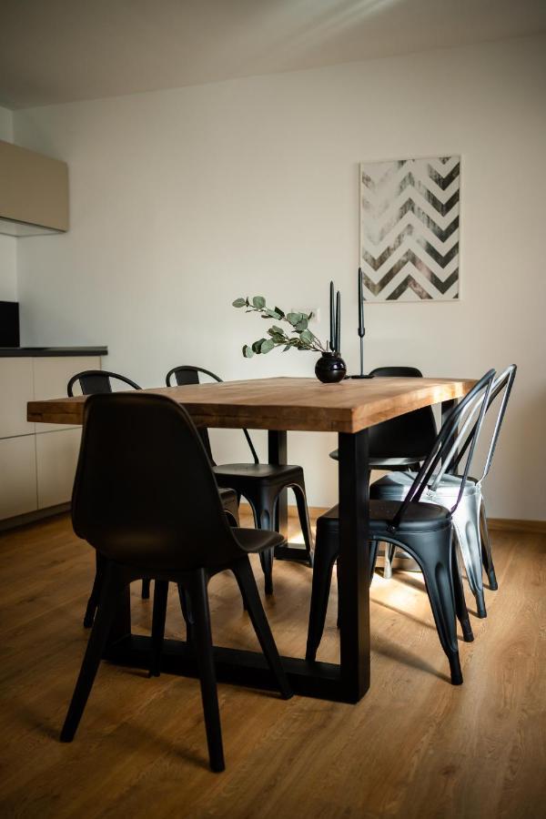 Oldtown Studio Apartment With 2 Bathrooms Дюссельдорф Экстерьер фото